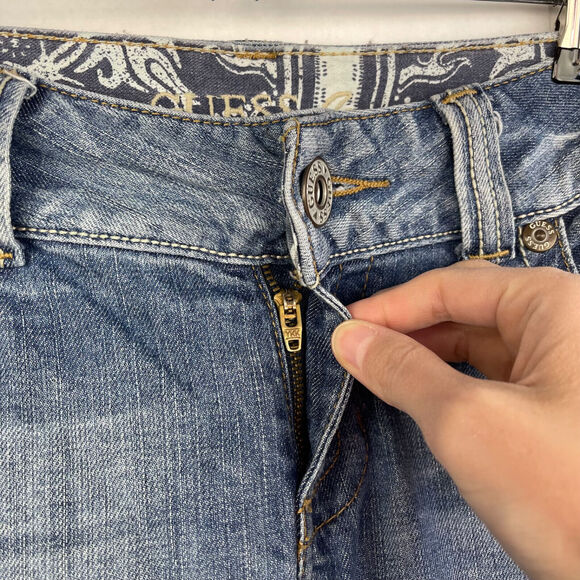 Guess Daredevil Bootcut Denim Jeans Cross Embellished Pockets Women's Sz 31 - Picture 10 of 12